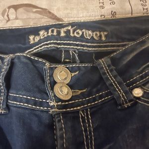 Wallflower size 5 blue bootcut jeans